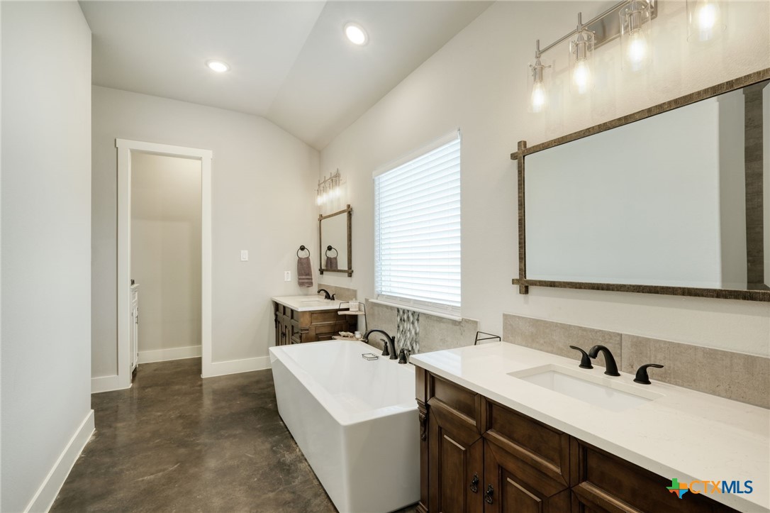 1127 Northcross Drive