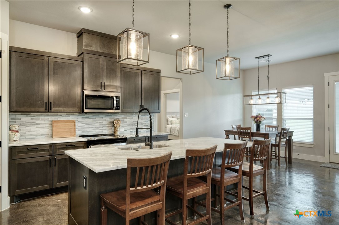 1127 Northcross Drive