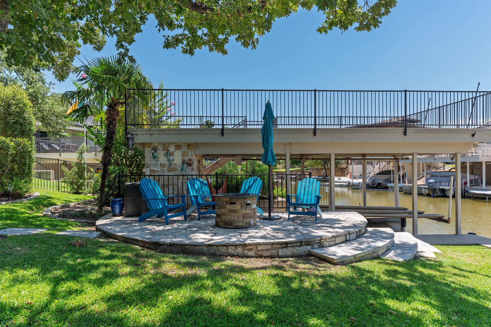 3012 Driftwood LN