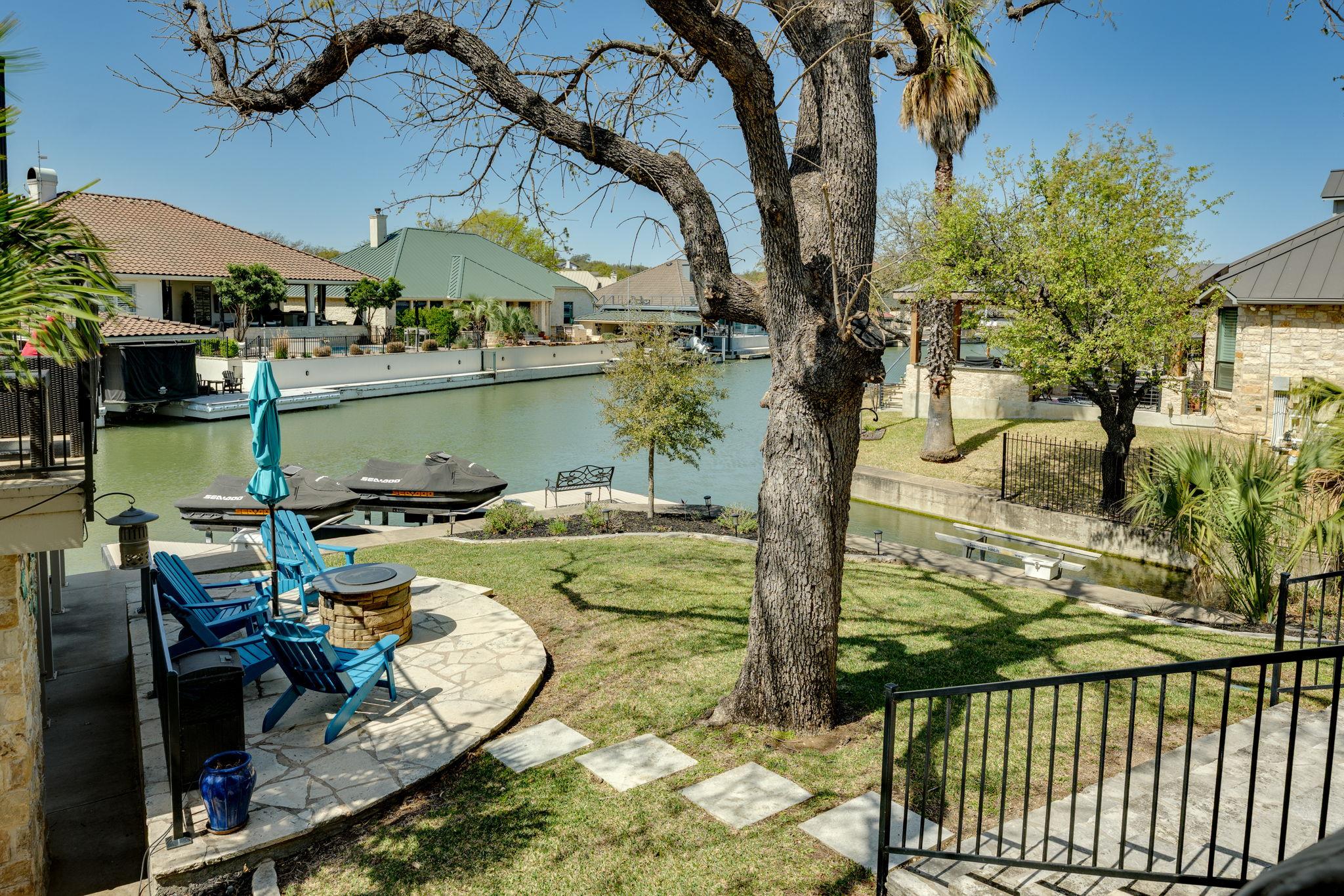 3012 Driftwood LN