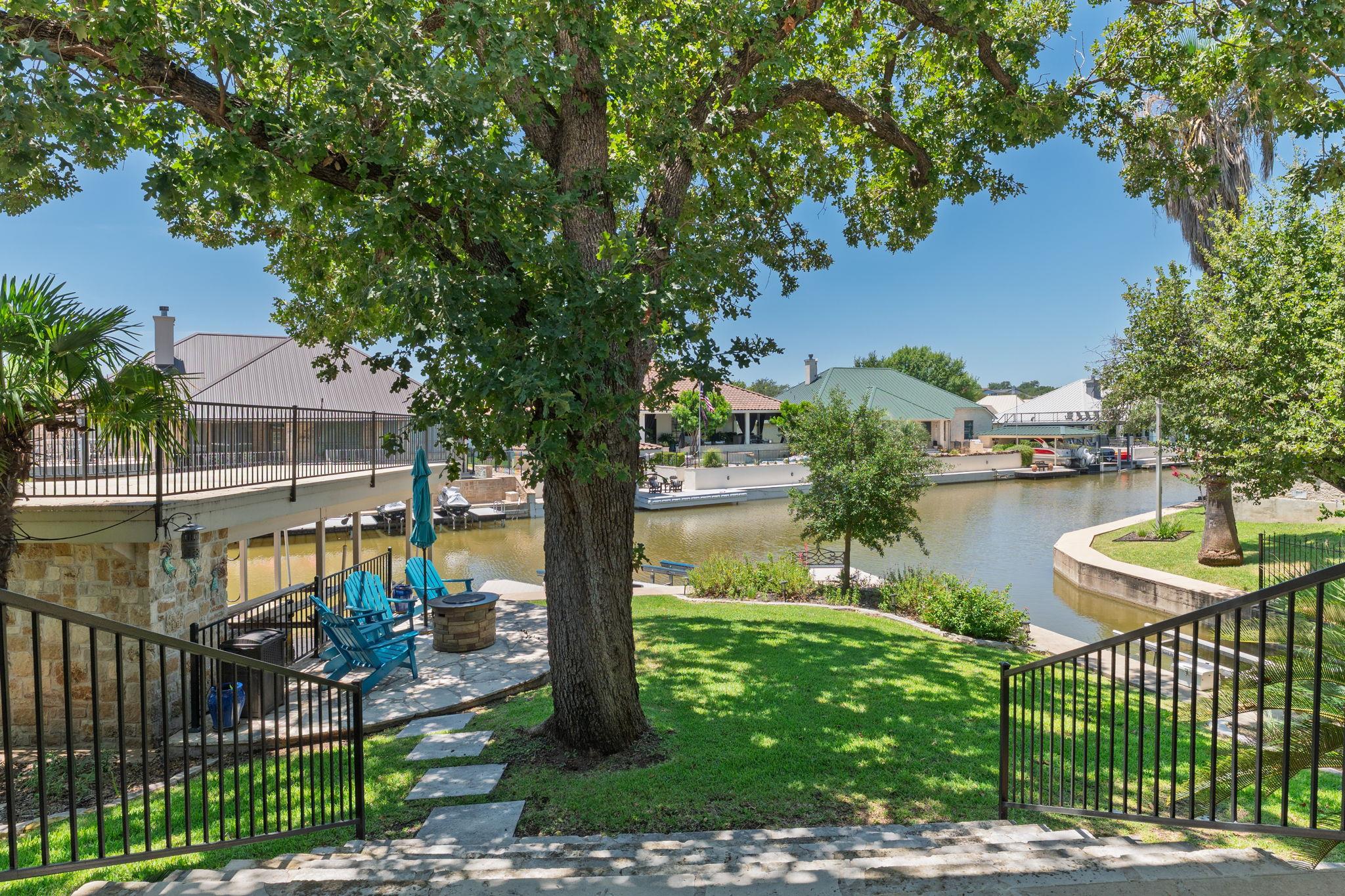 3012 Driftwood LN