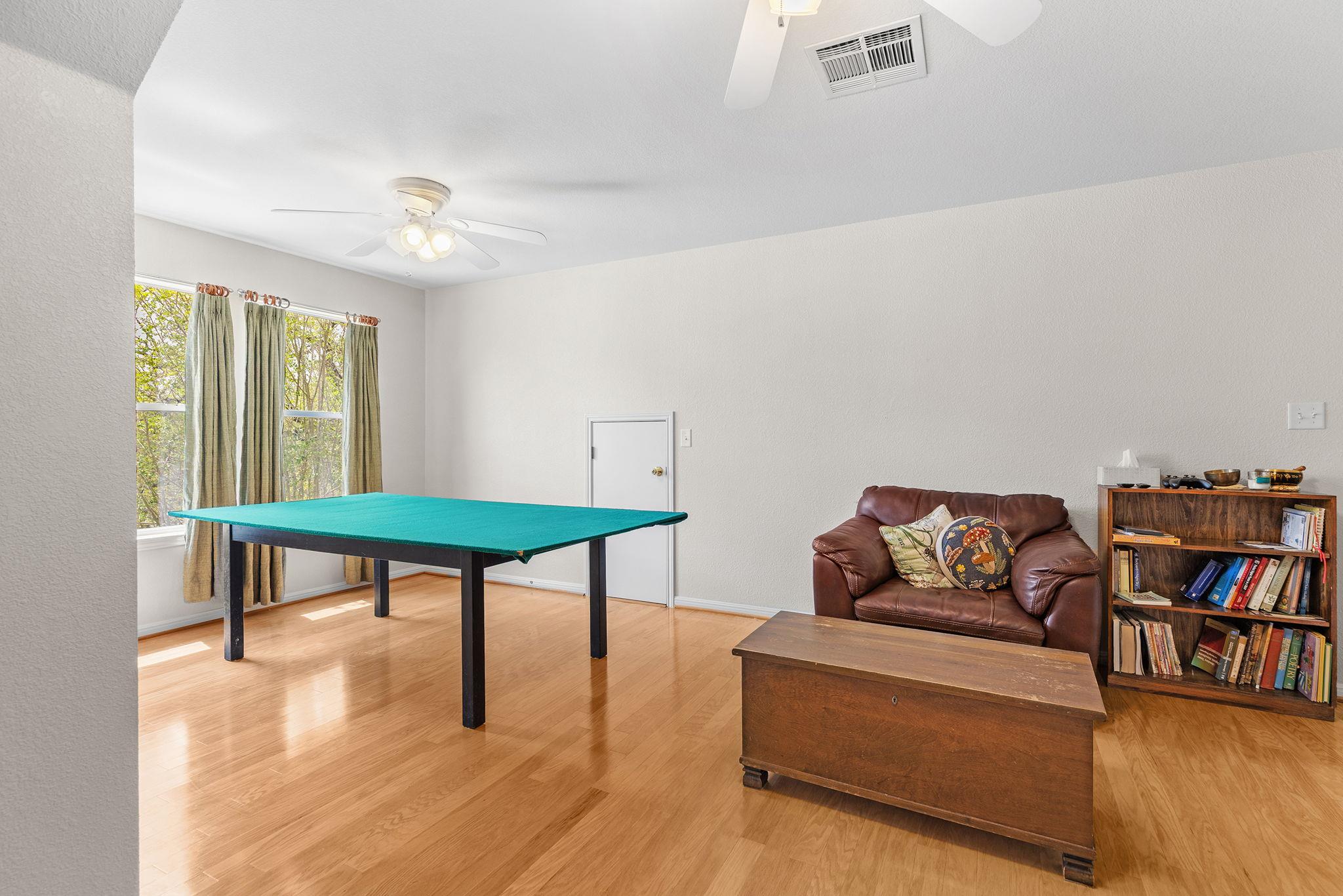 202 The Oaks BLVD