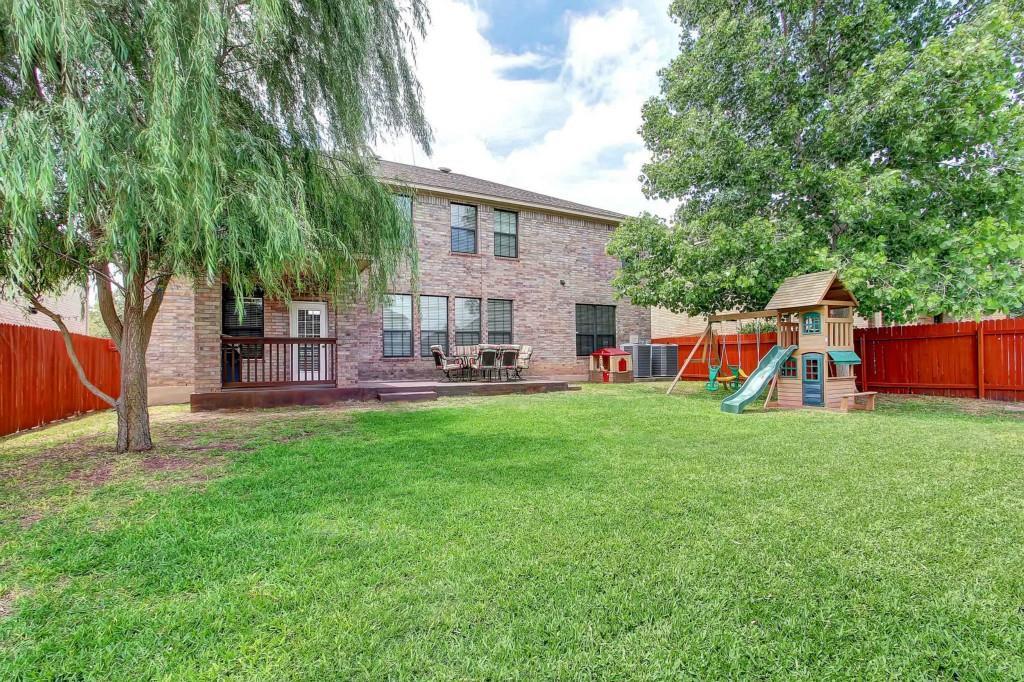 408 Island Oak DR