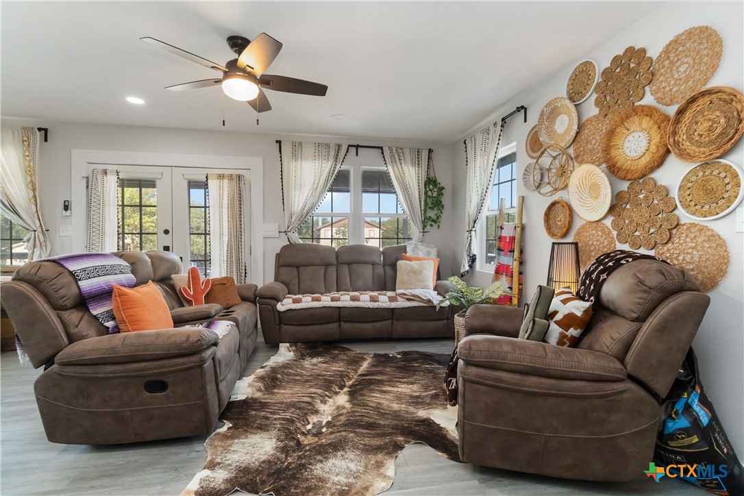 2495 Lakeshore Drive