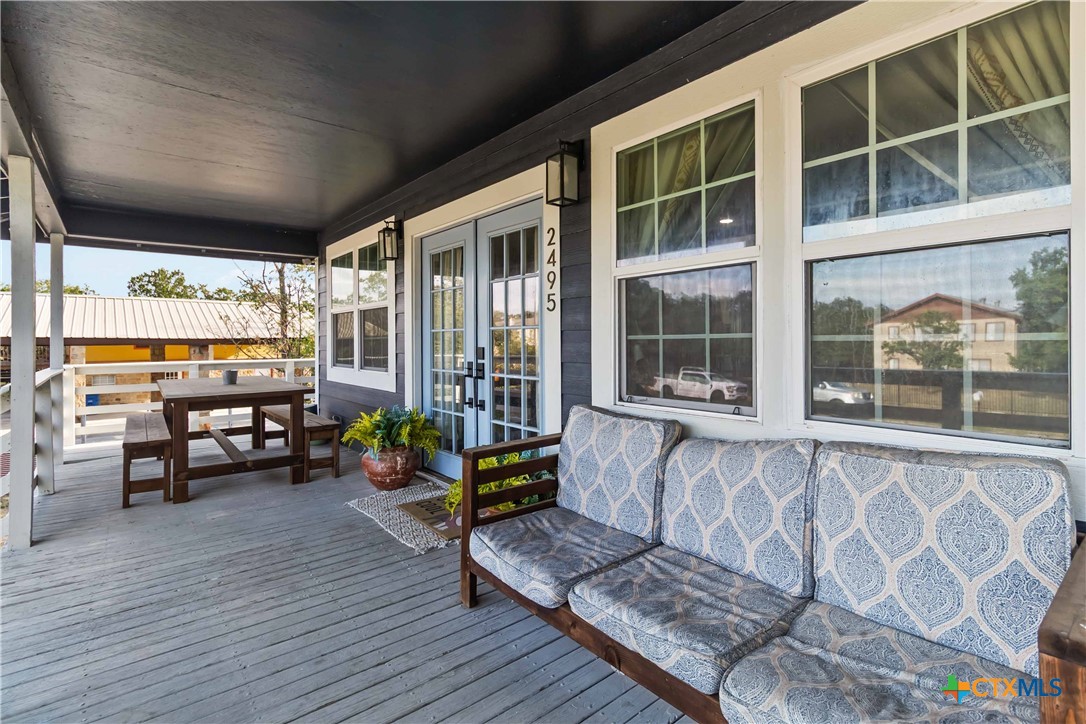 2495 Lakeshore Drive