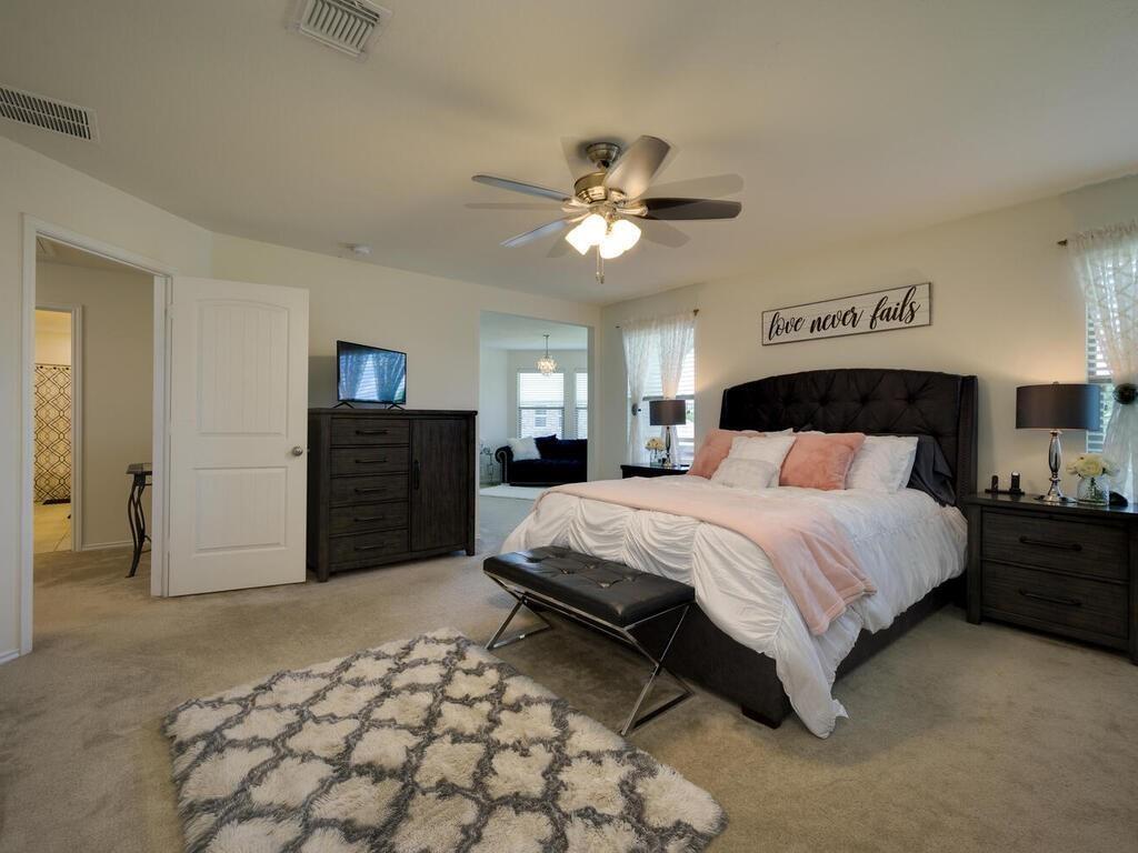 1304 Decatur CT