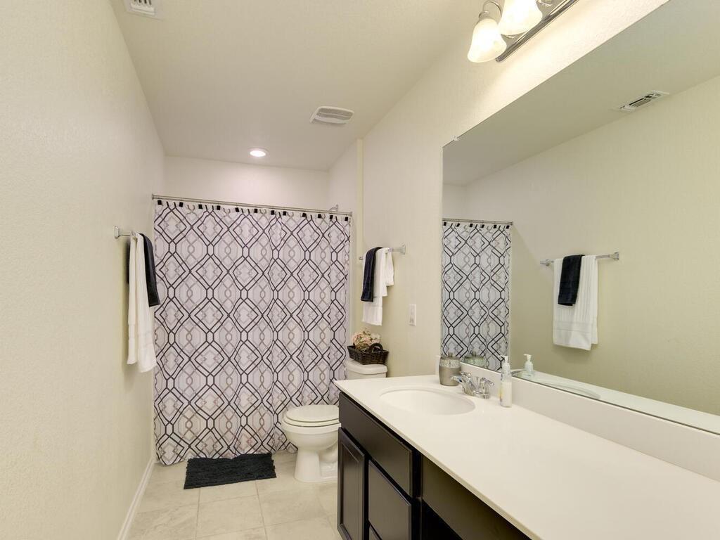 1304 Decatur CT
