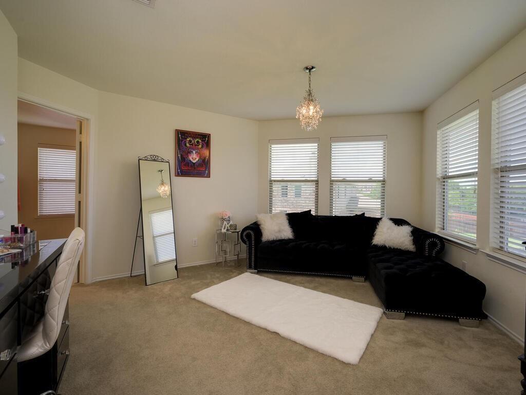 1304 Decatur CT