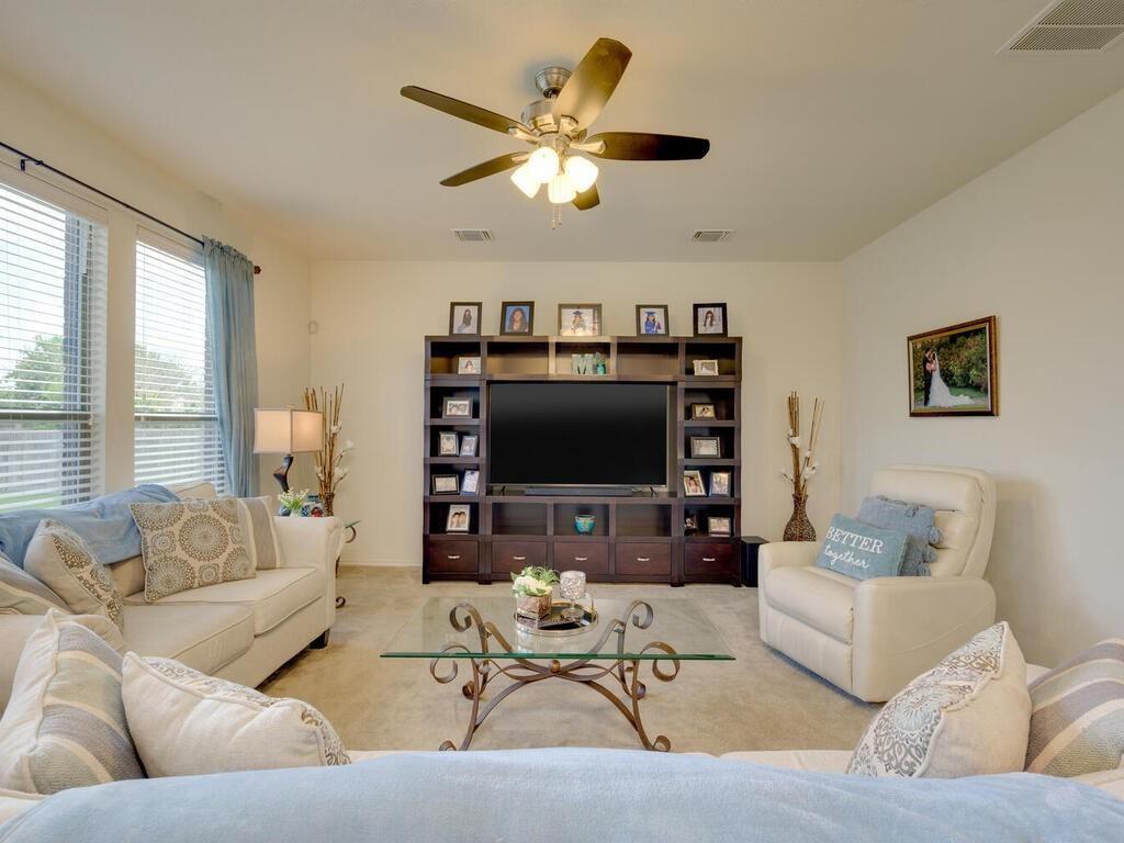 1304 Decatur CT