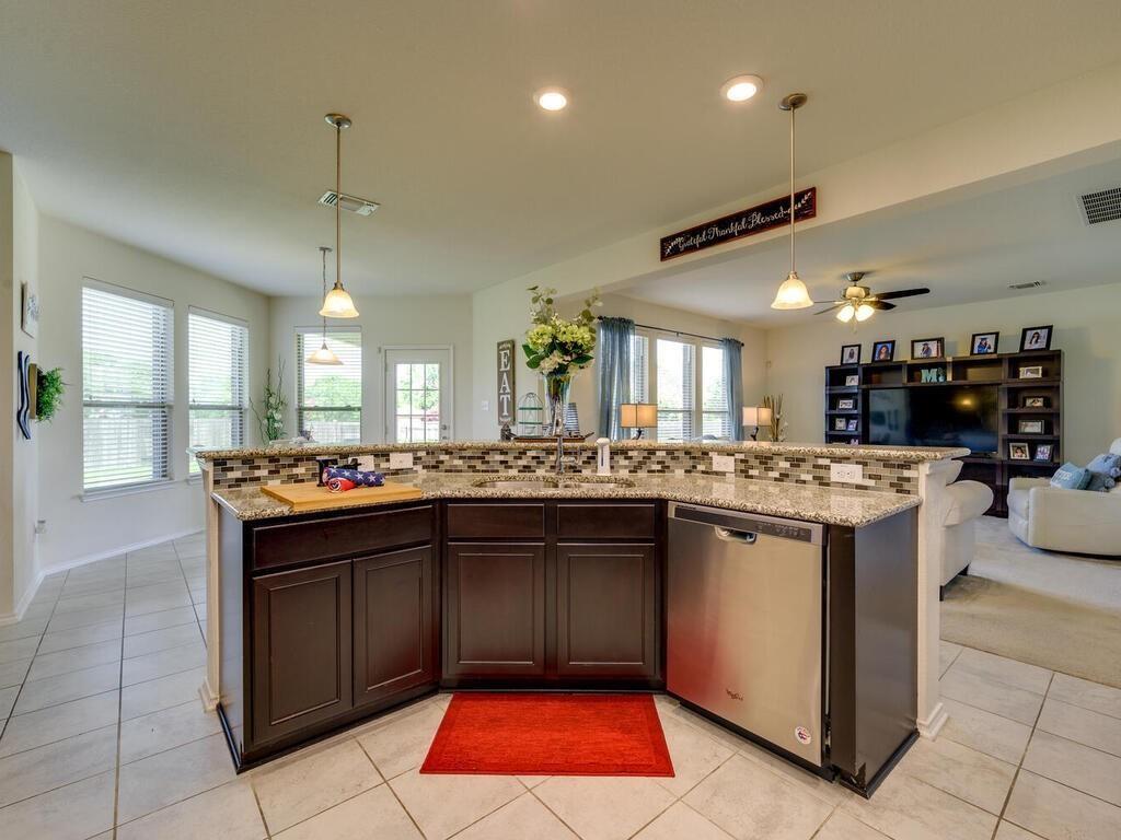 1304 Decatur CT