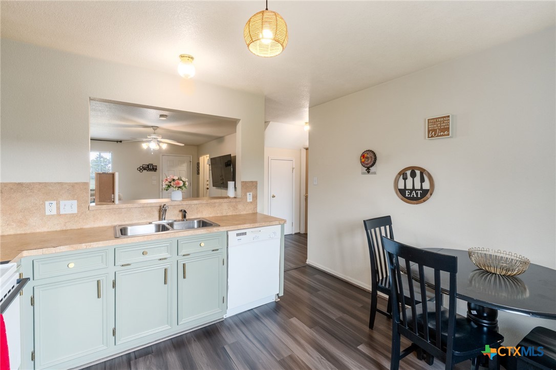 3113 Yaupon Road