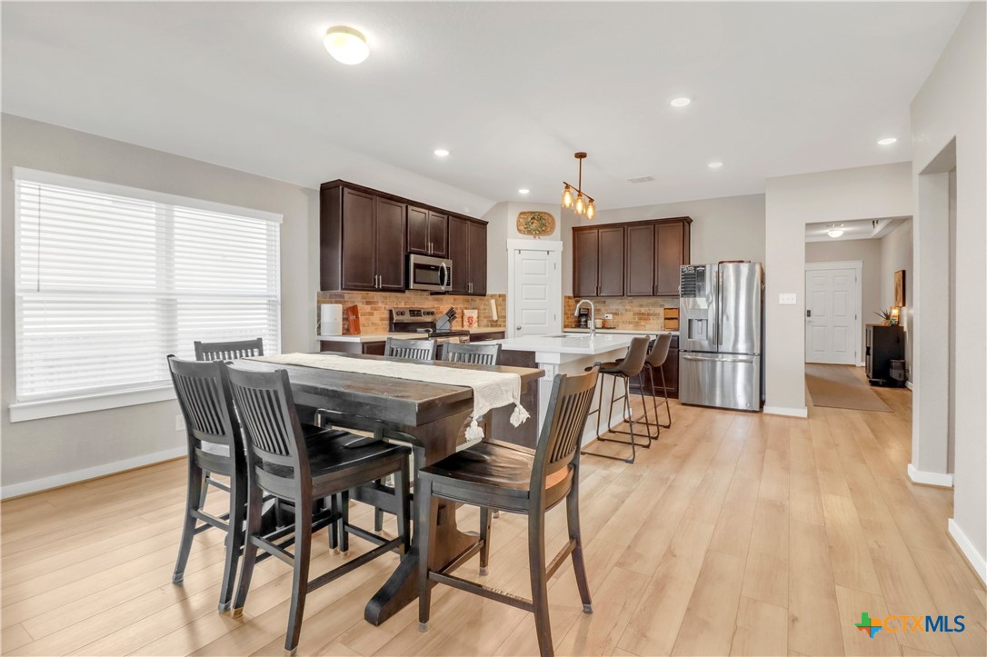 3627 Twin Dish Way