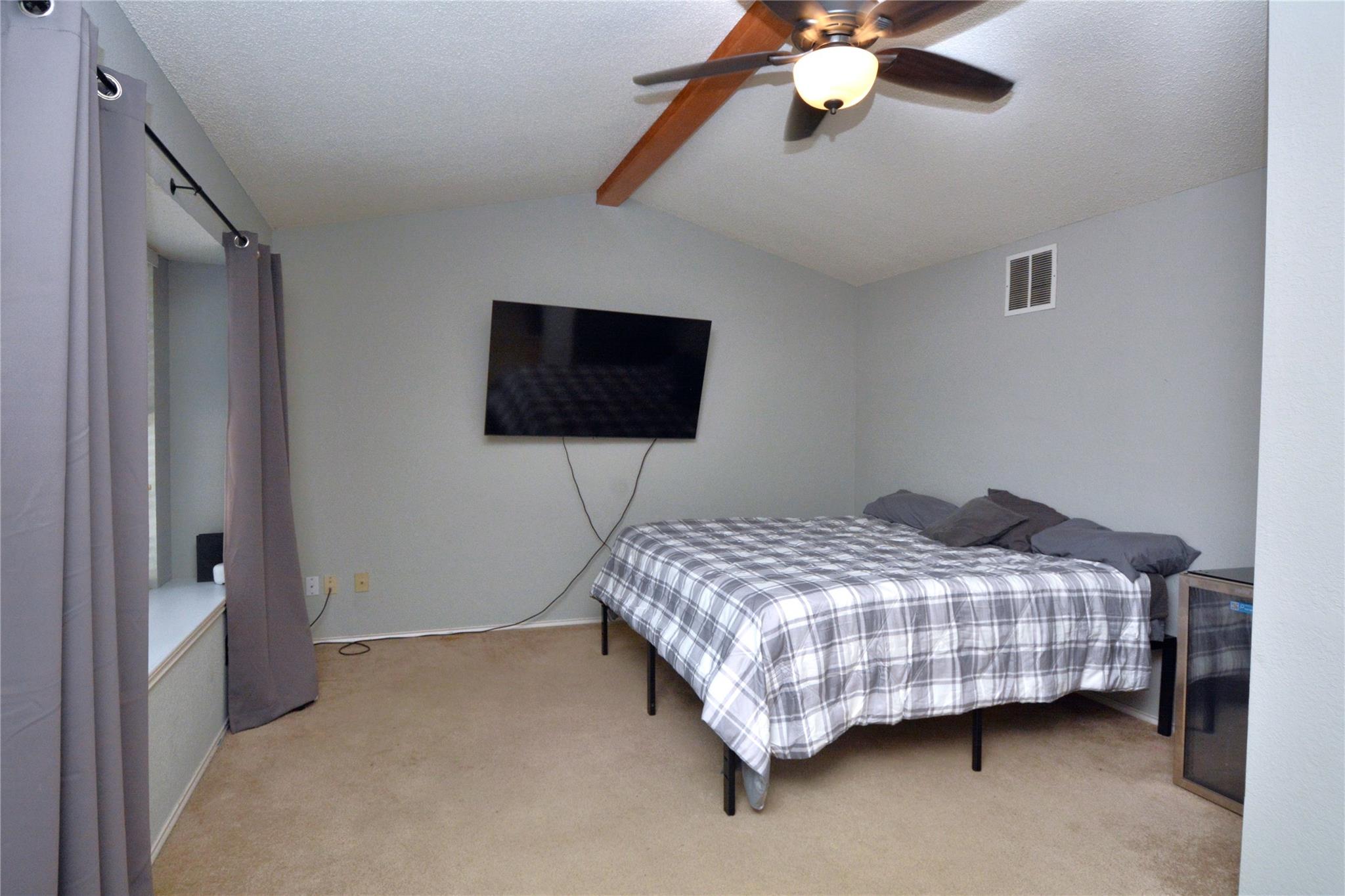 1404 Piney Creek LN