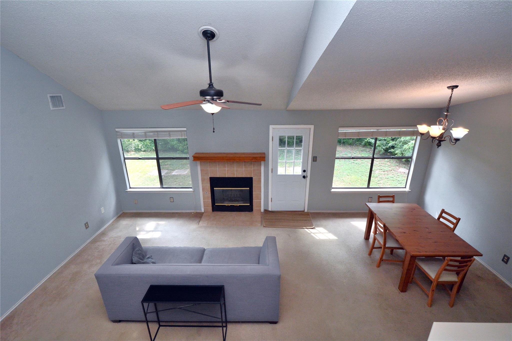 1404 Piney Creek LN
