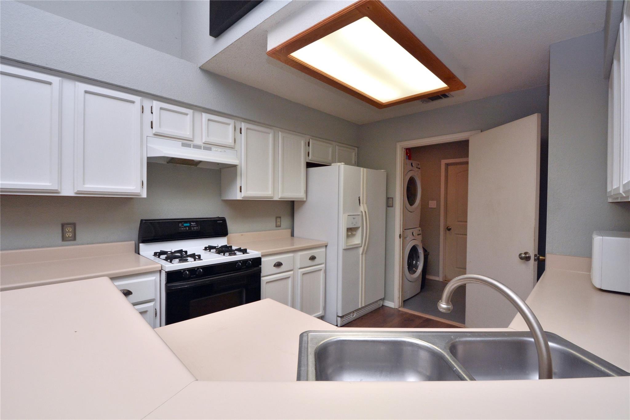 1404 Piney Creek LN