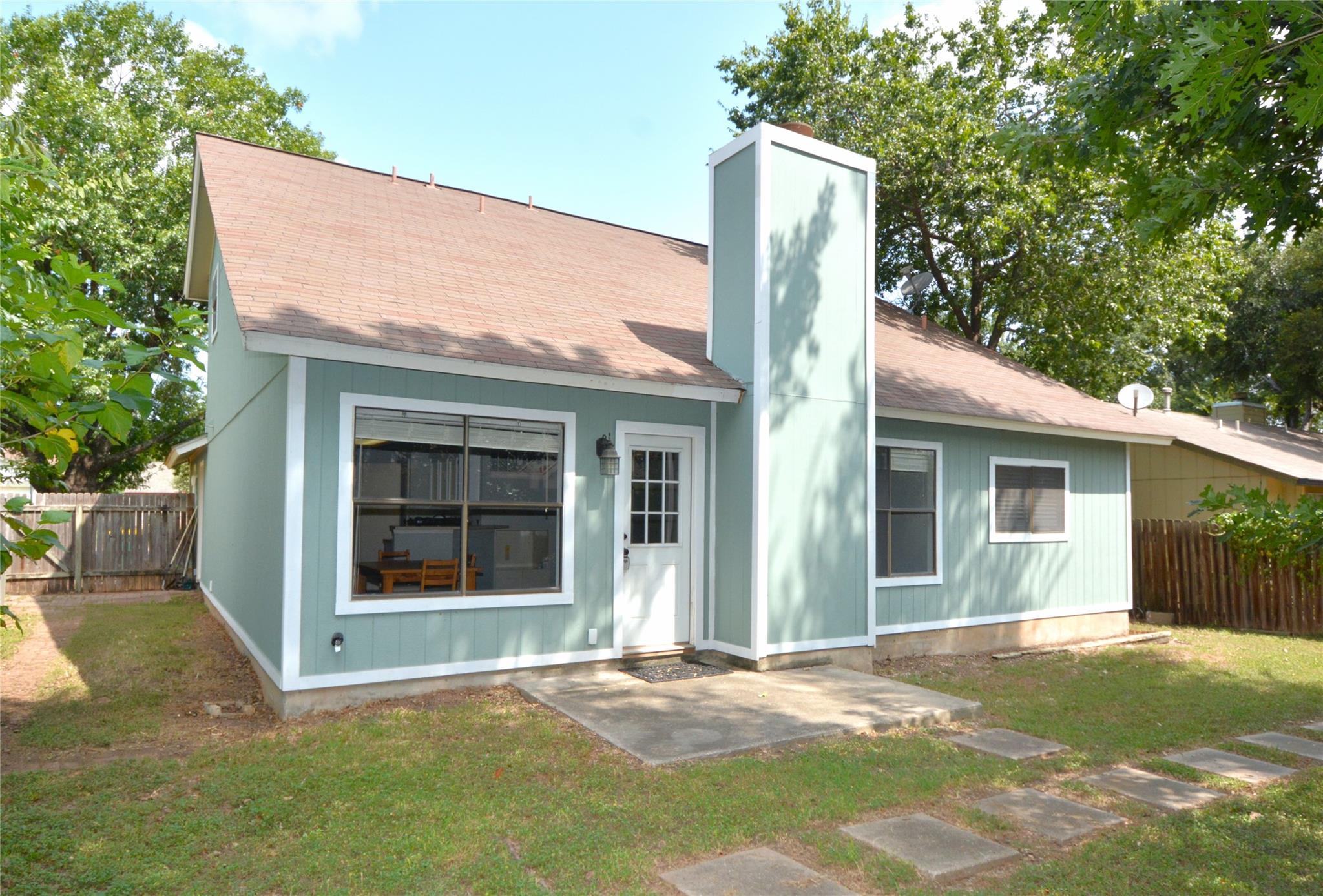 1404 Piney Creek LN