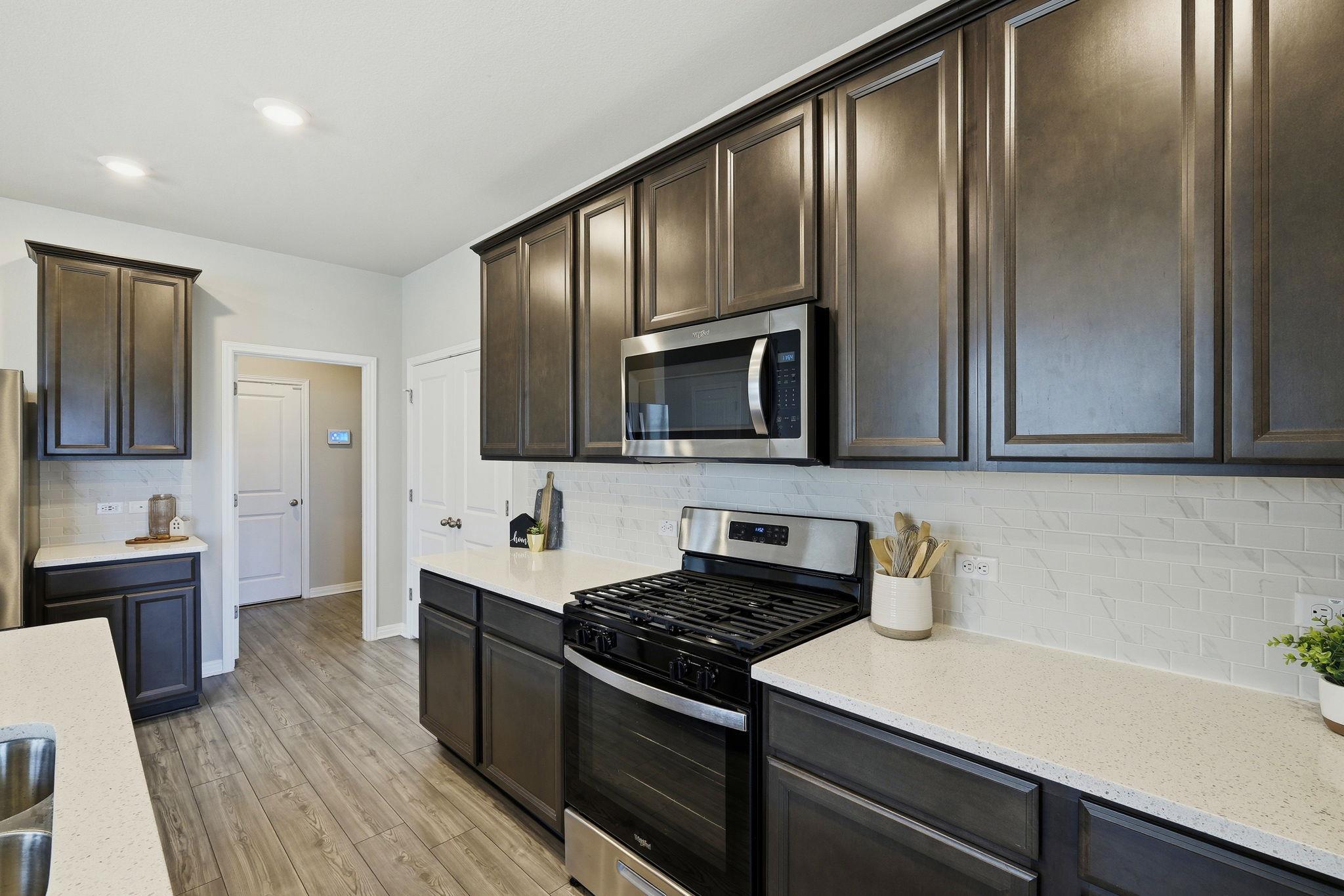 112 Prairie Song LN