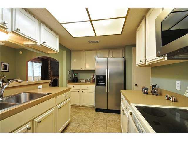 11421 Pyreneese DR