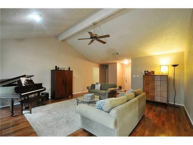11421 Pyreneese DR