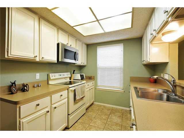 11421 Pyreneese DR
