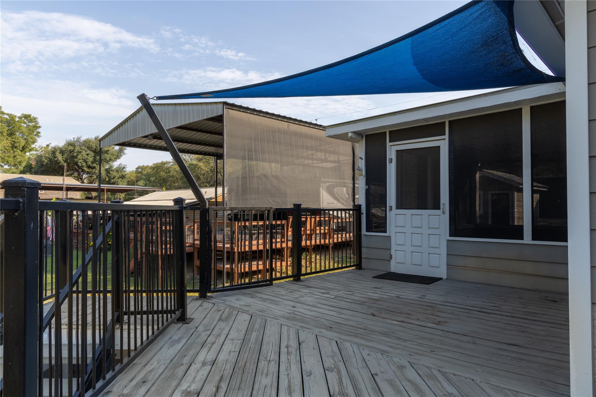 120 Erskine Ferry RD