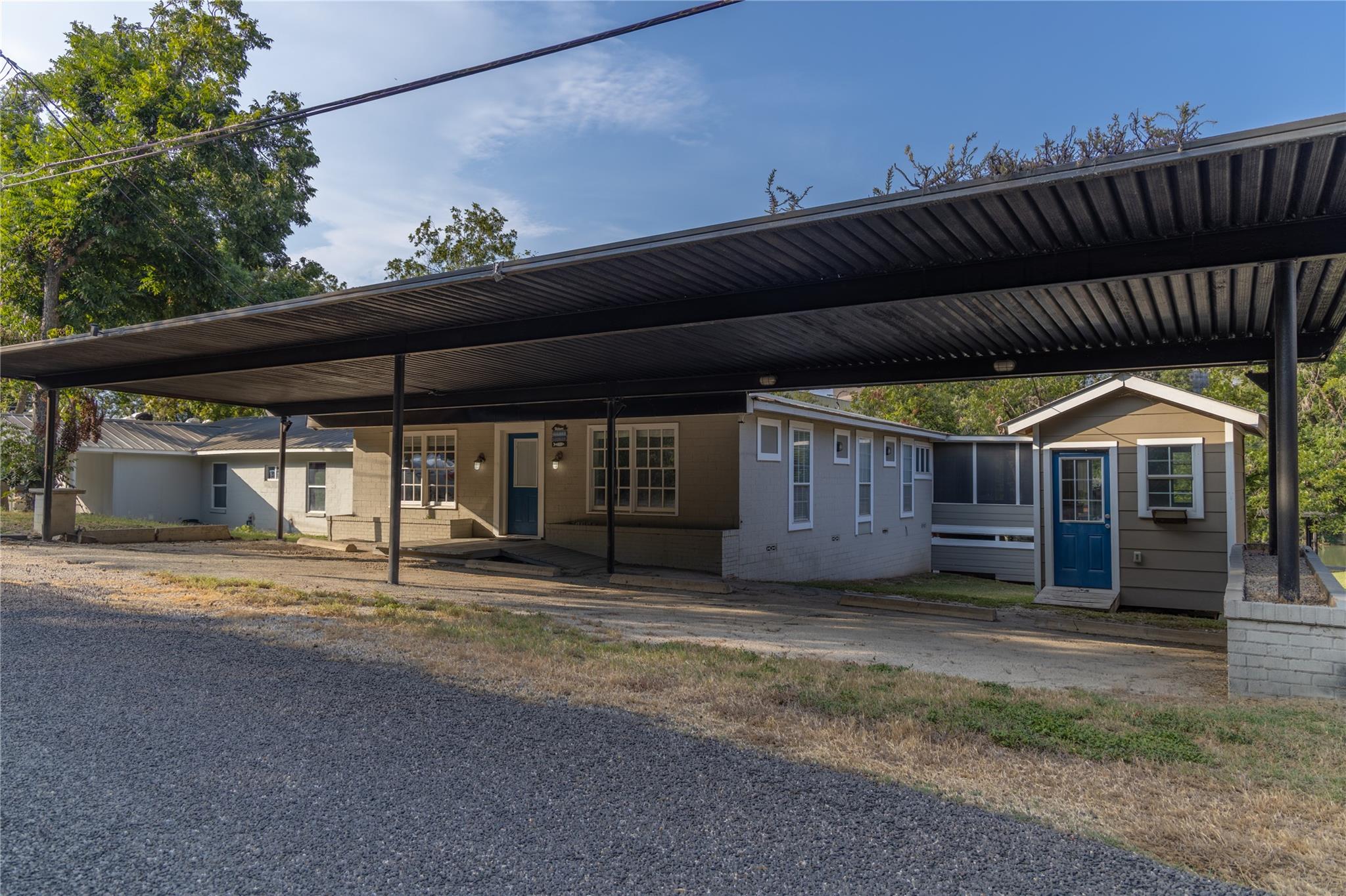 120 Erskine Ferry RD