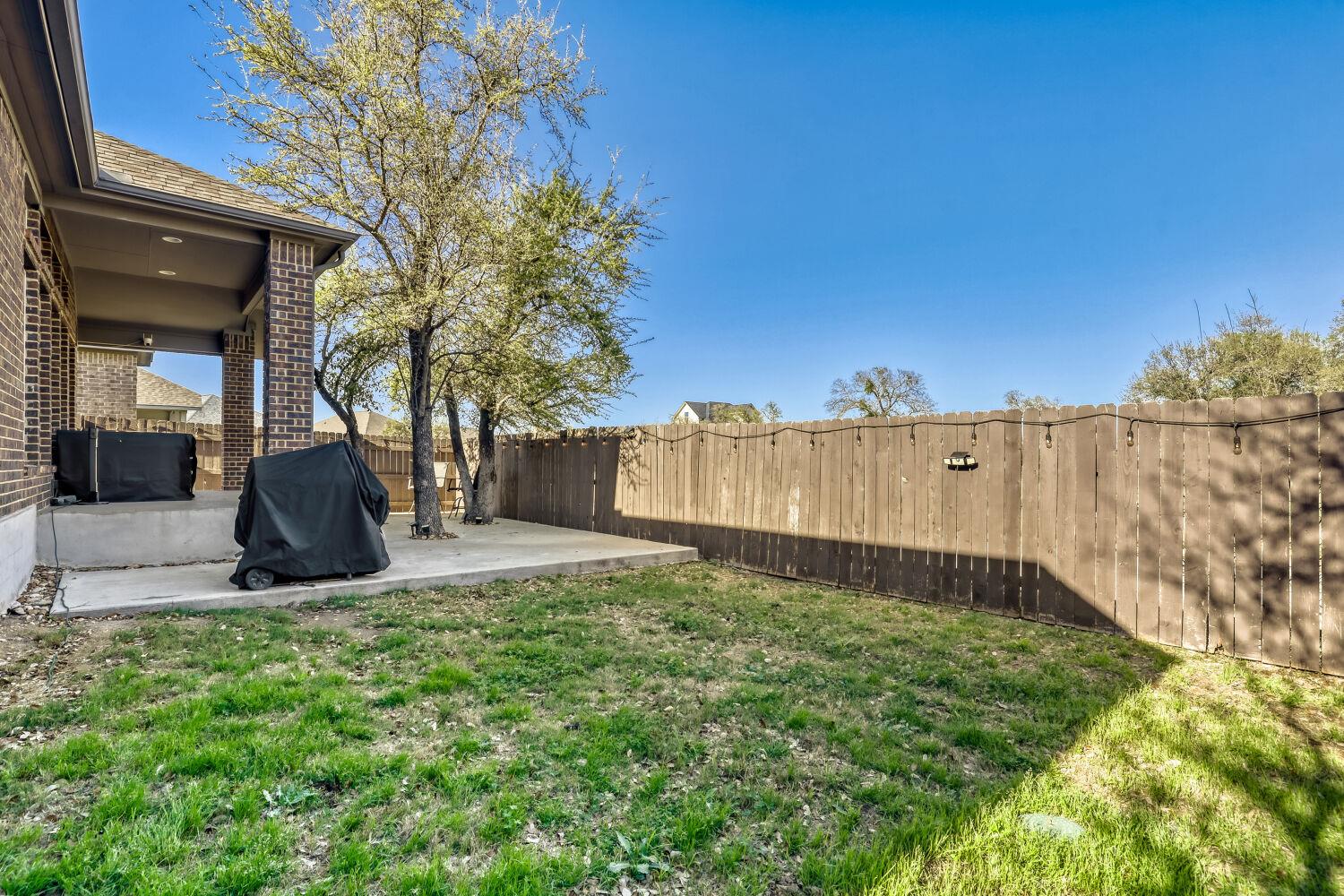 2416 BURBERRY LN