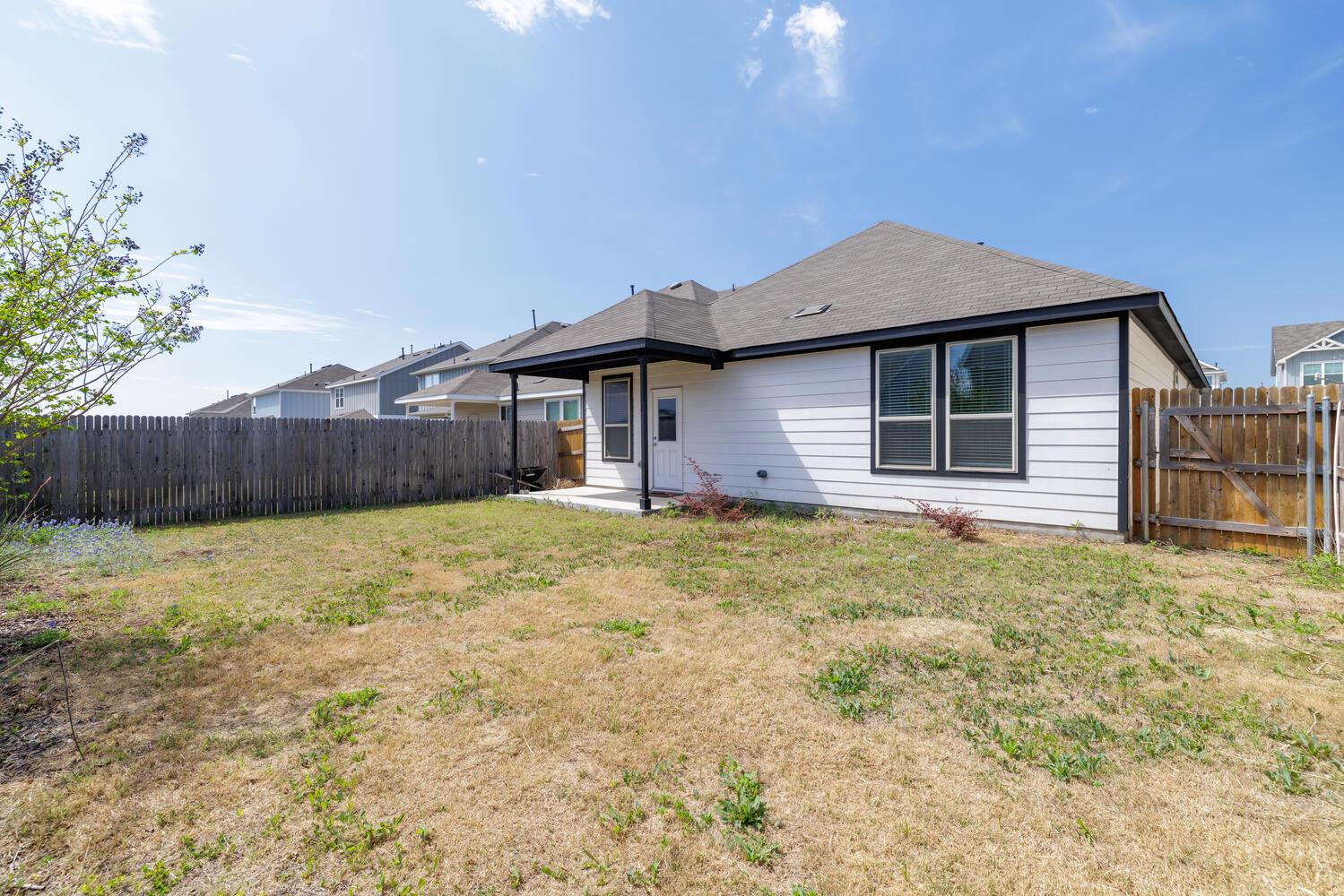 1620 Holly Lake DR
