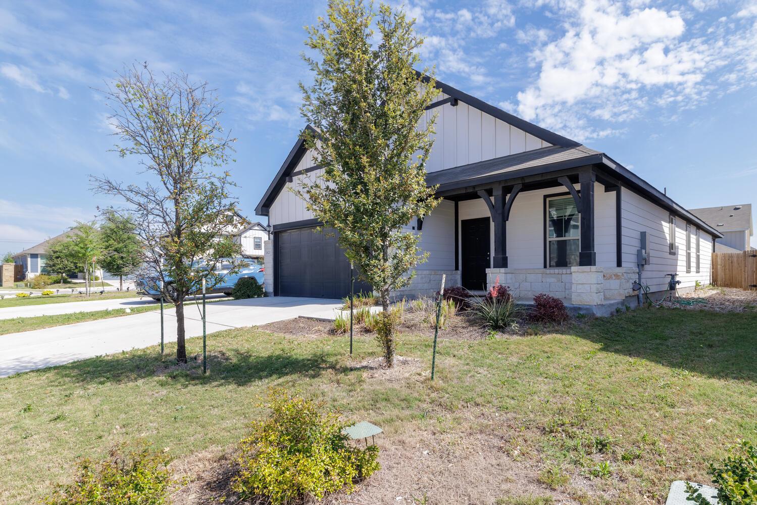 1620 Holly Lake DR