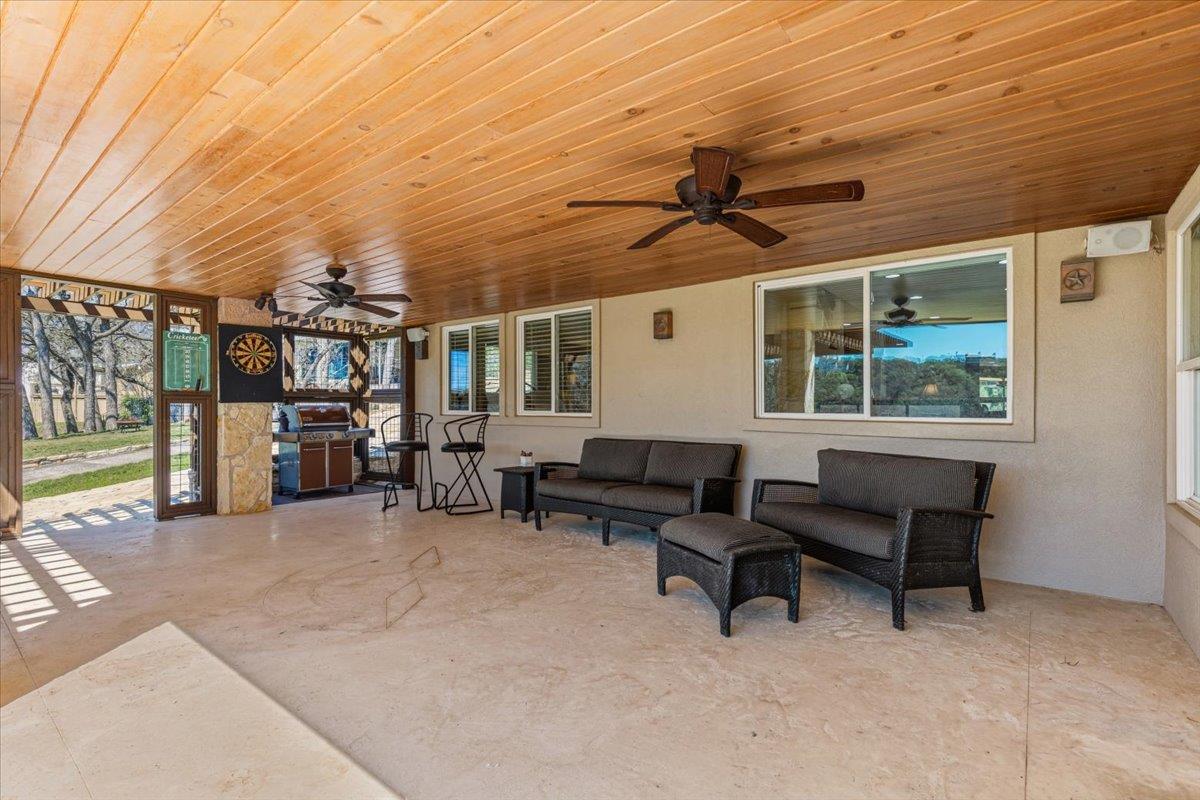 25207 Lake View DR
