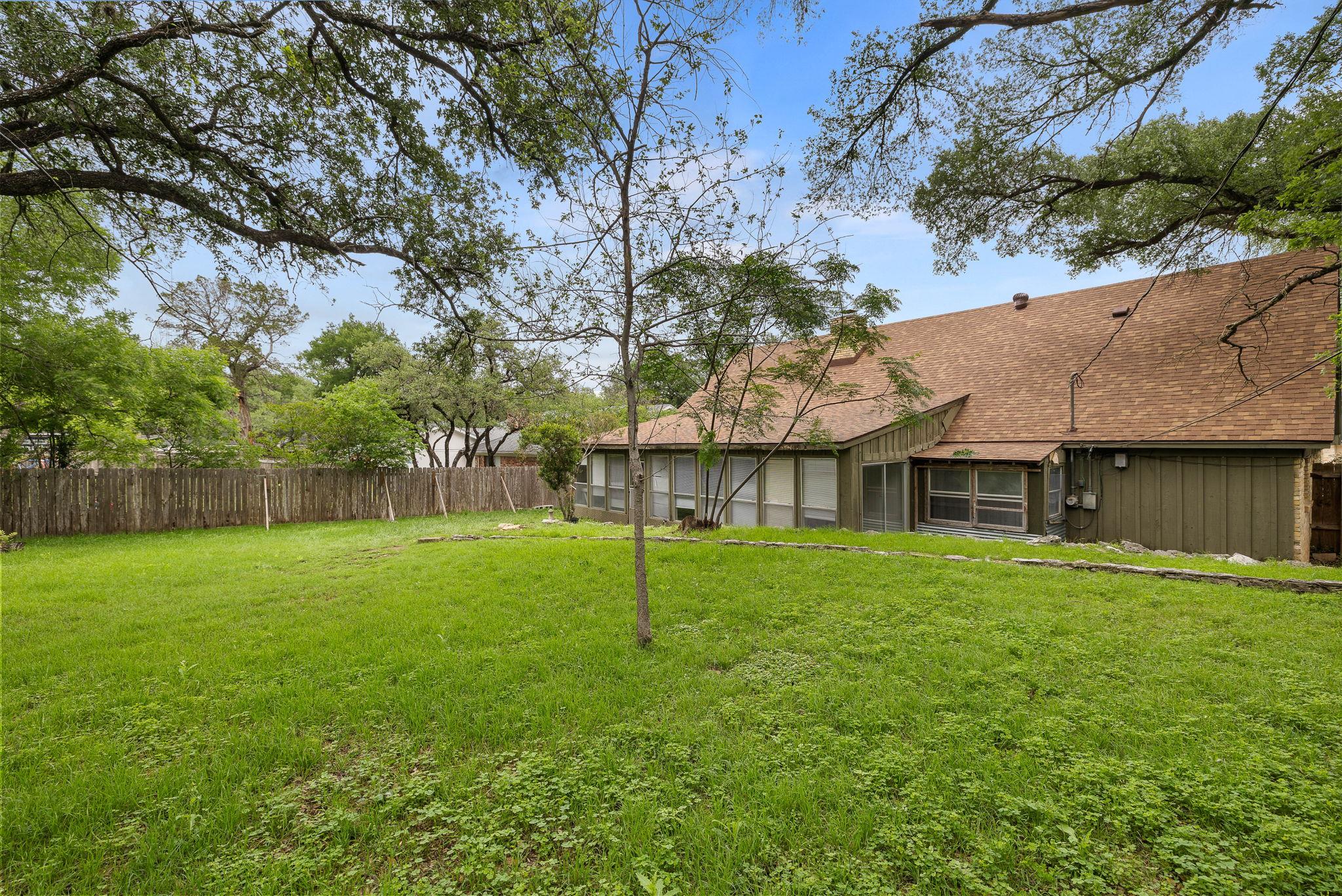 8616 Willowick DR