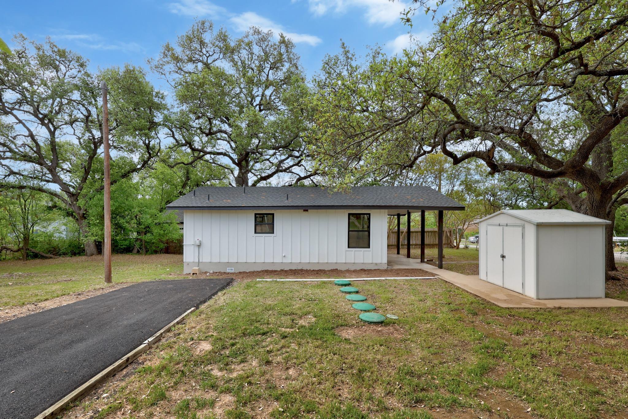 11013 Travis DR