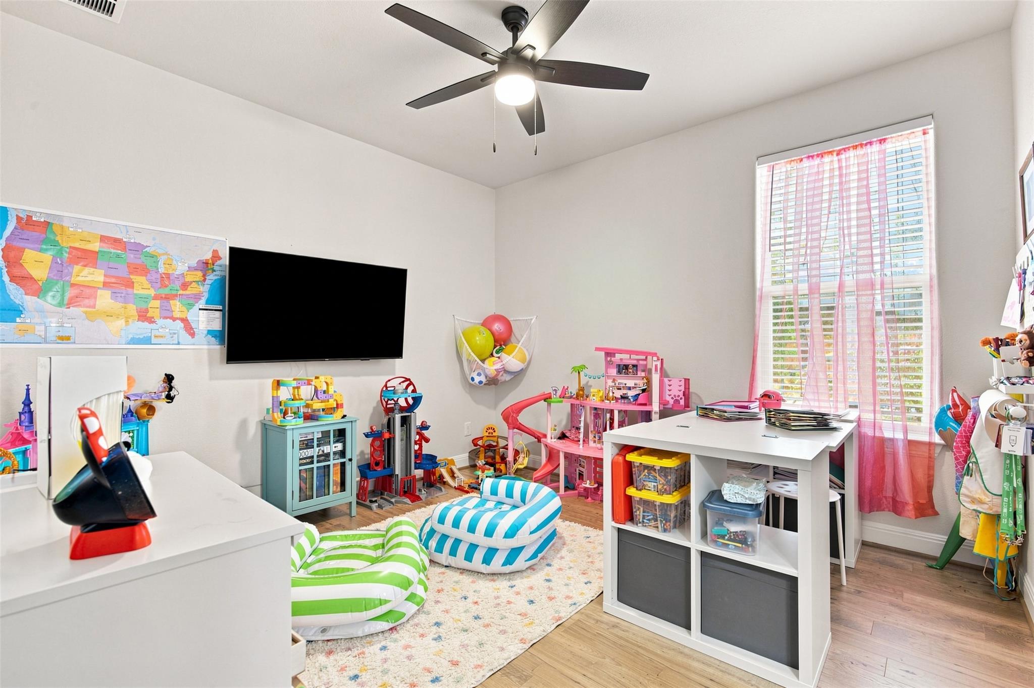 501 Great Lawn CV