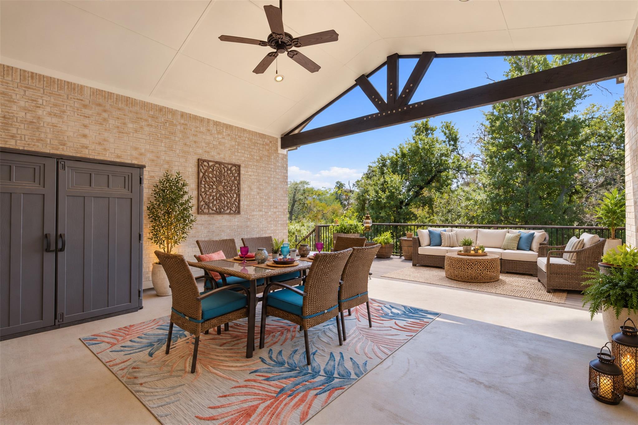 501 Great Lawn CV