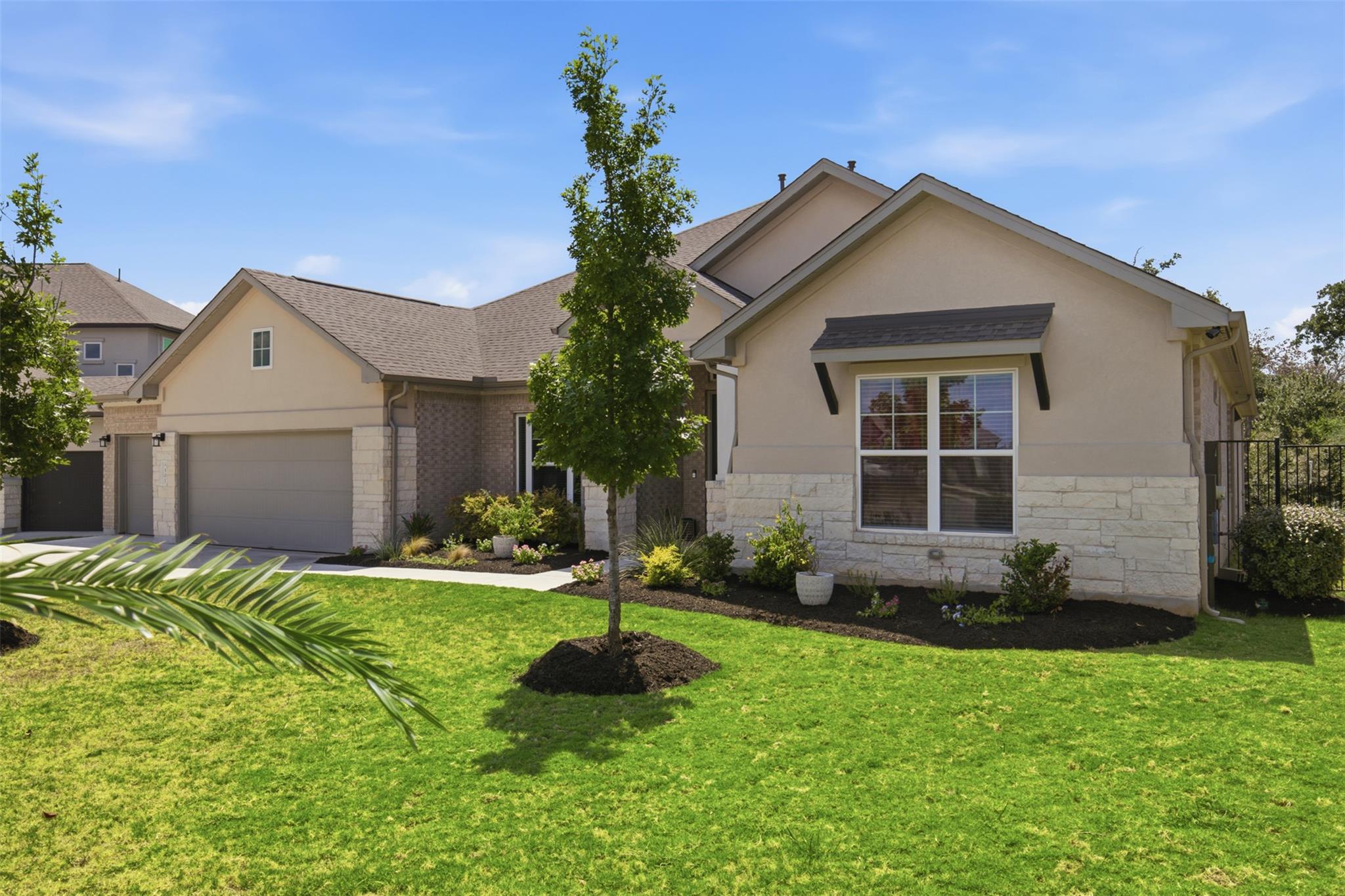 501 Great Lawn CV