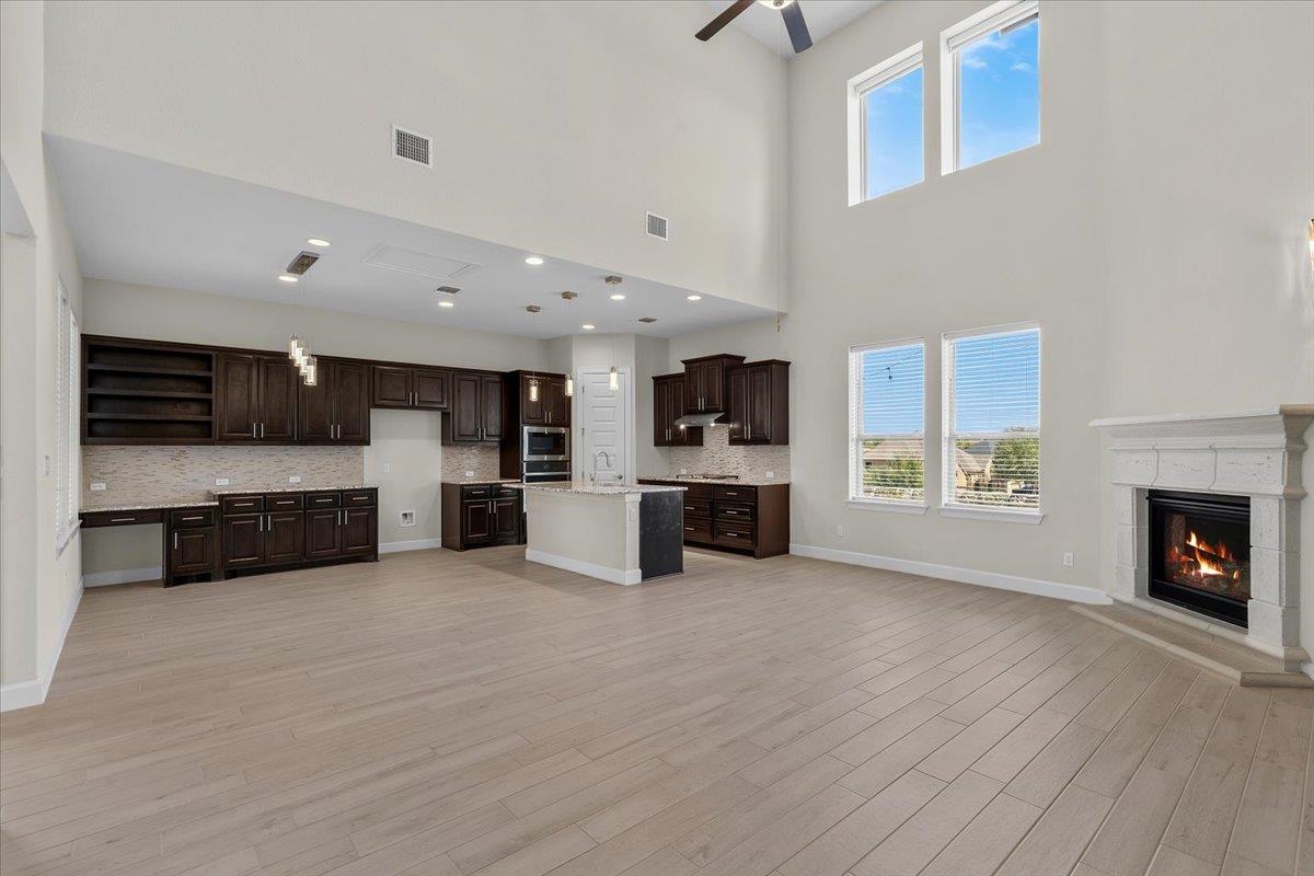 266 Village Oak DR