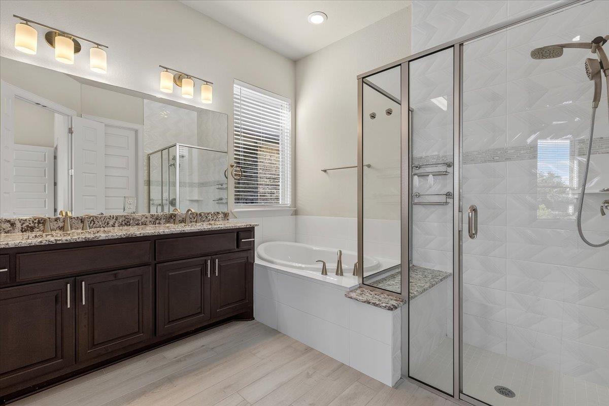 266 Village Oak DR