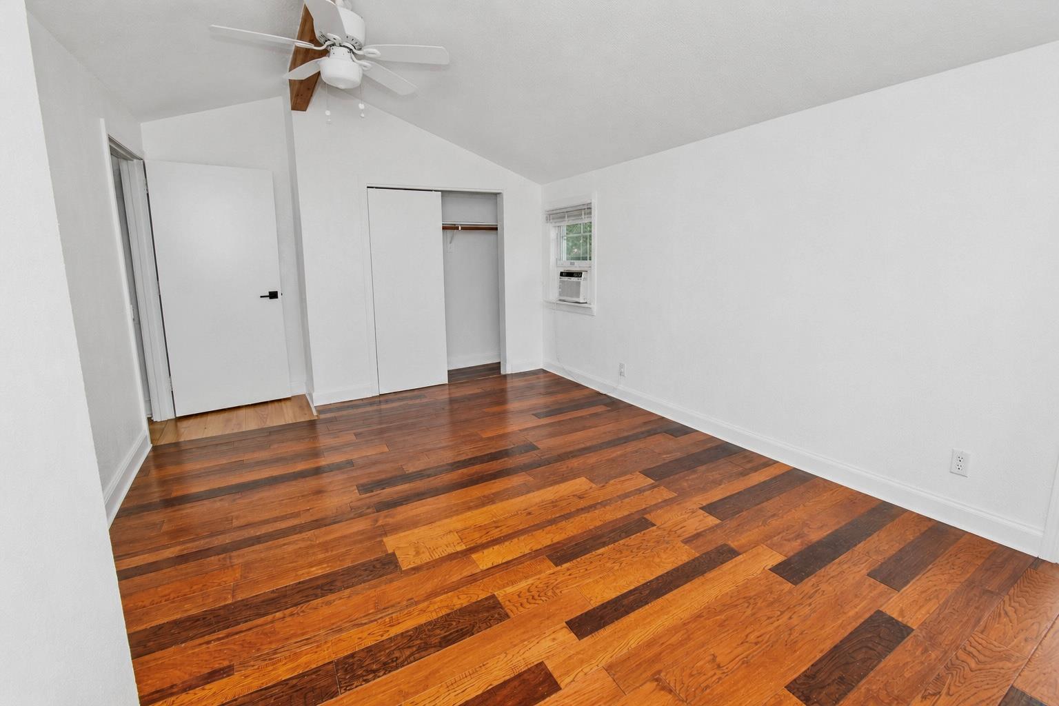 6027 Bluebell CIR