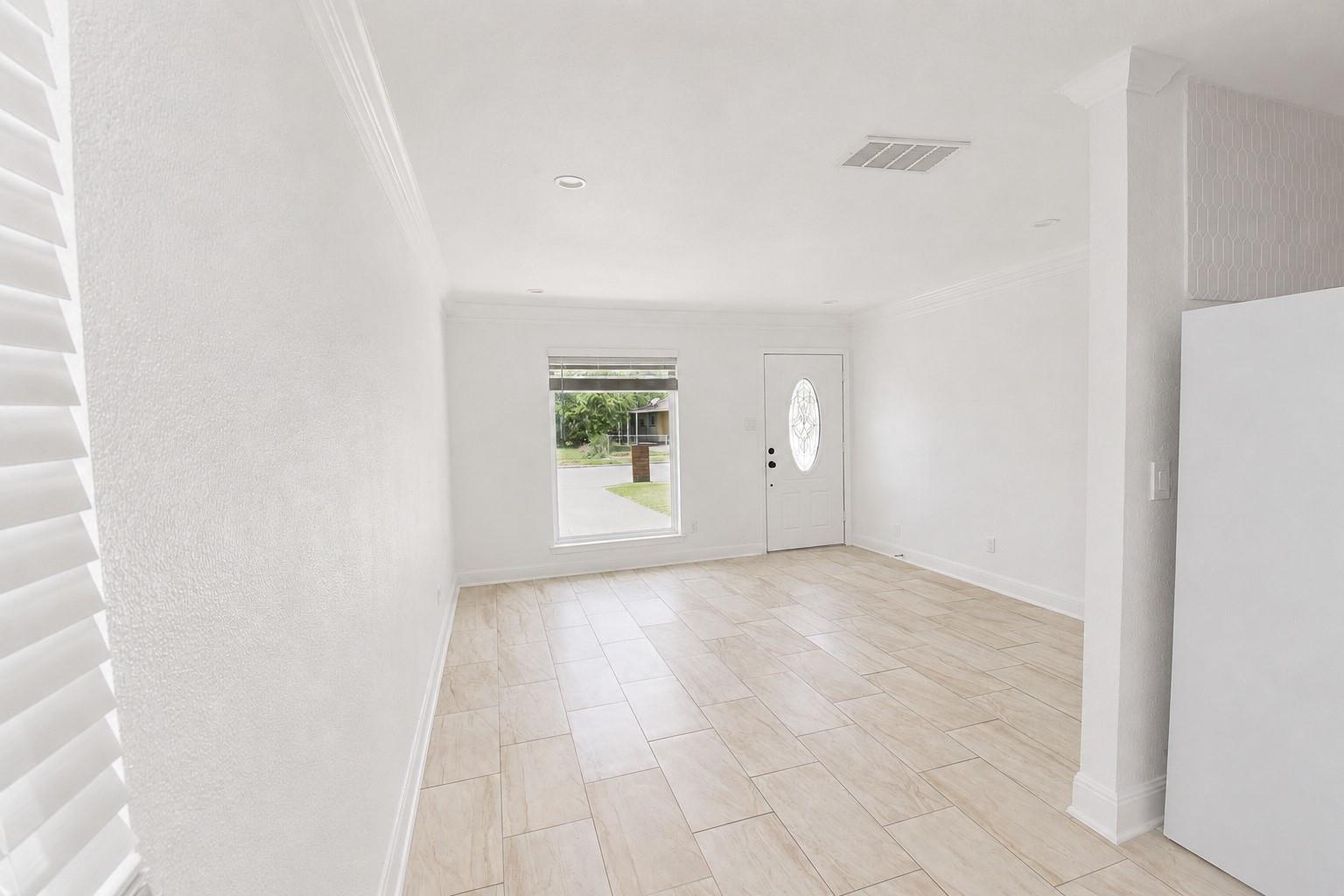 6027 Bluebell CIR