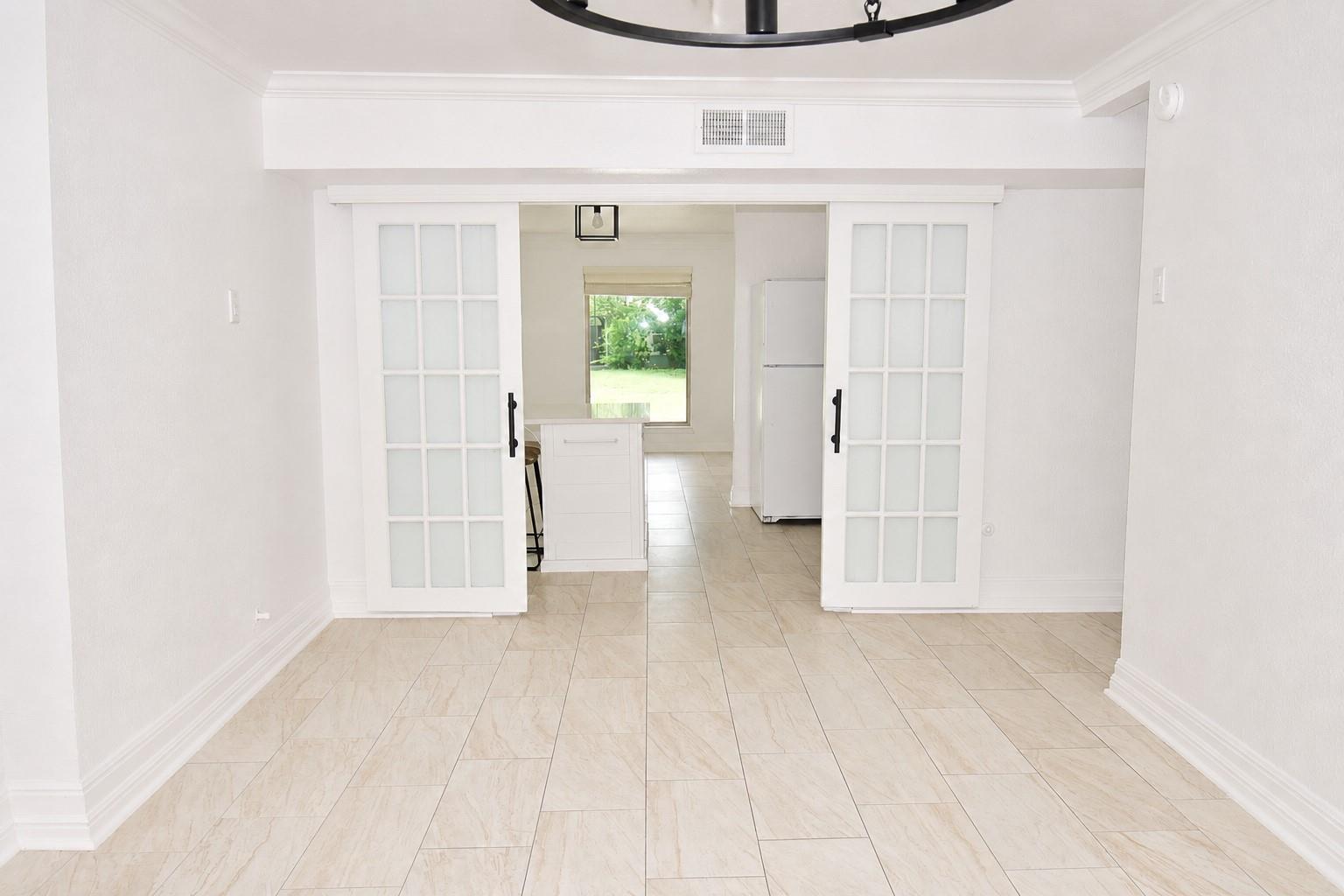 6027 Bluebell CIR
