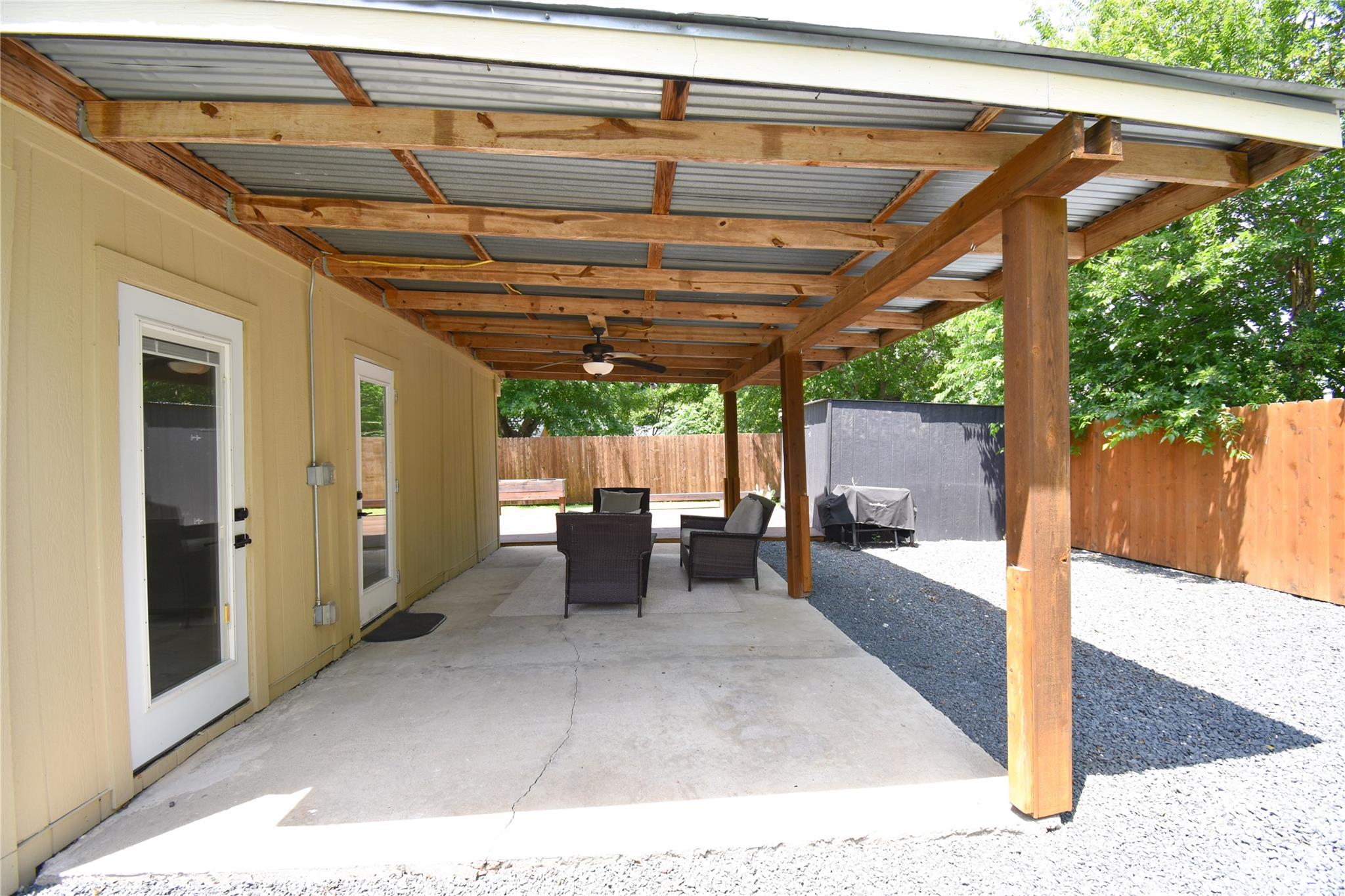 6027 Bluebell CIR