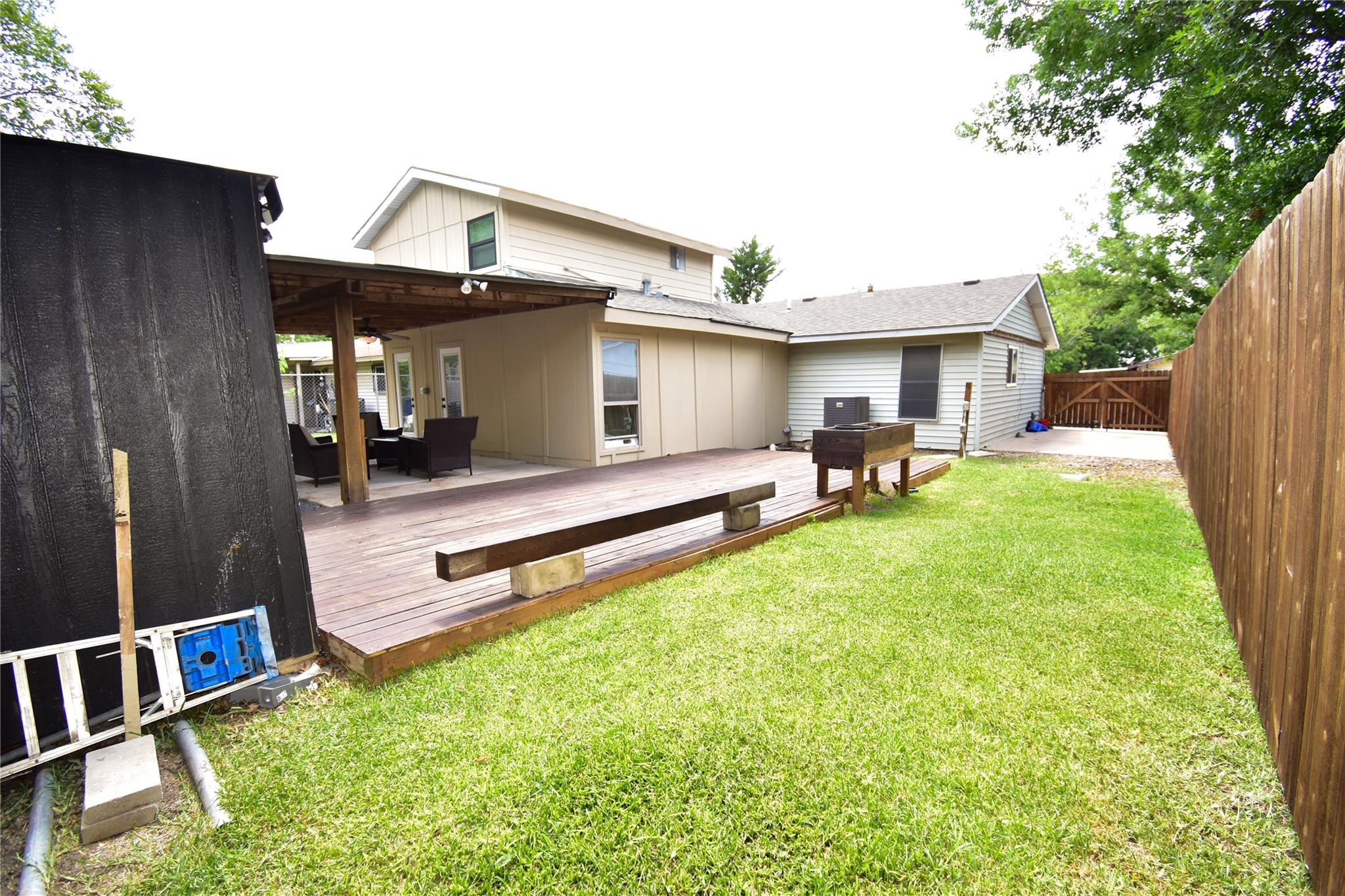 6027 Bluebell CIR