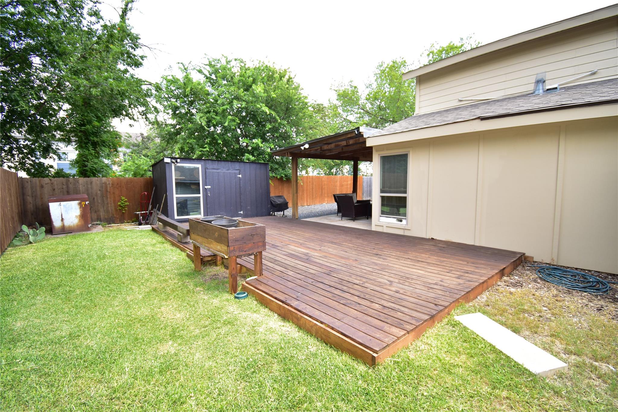 6027 Bluebell CIR