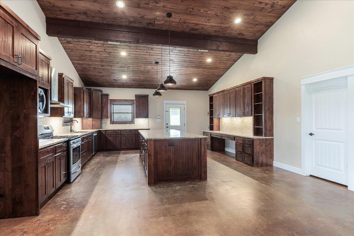 300 County Road 407