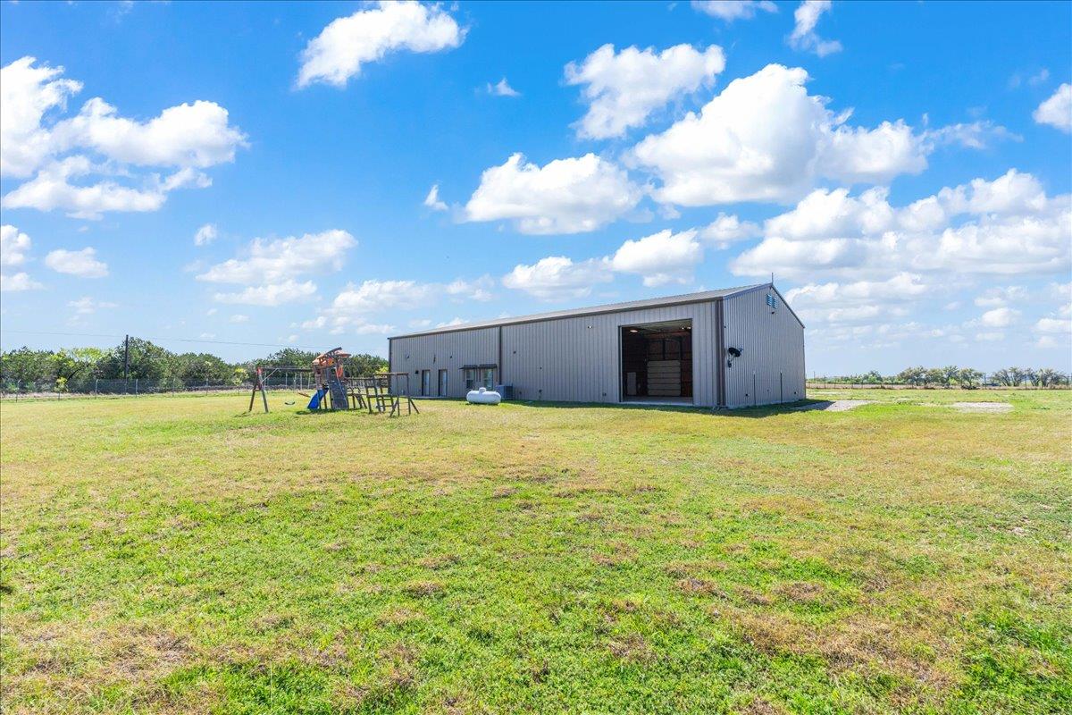 300 County Road 407
