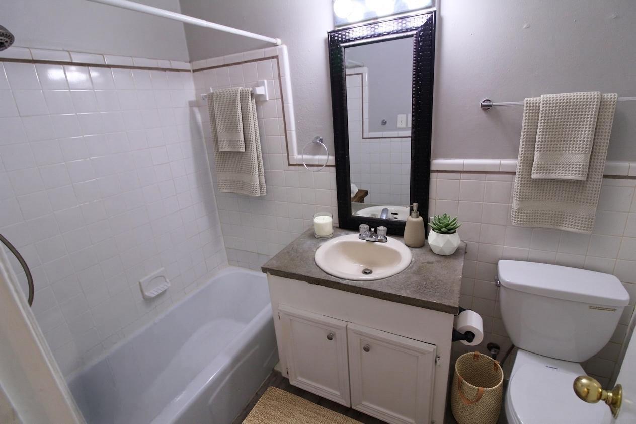 300 Franklin BLVD # 104