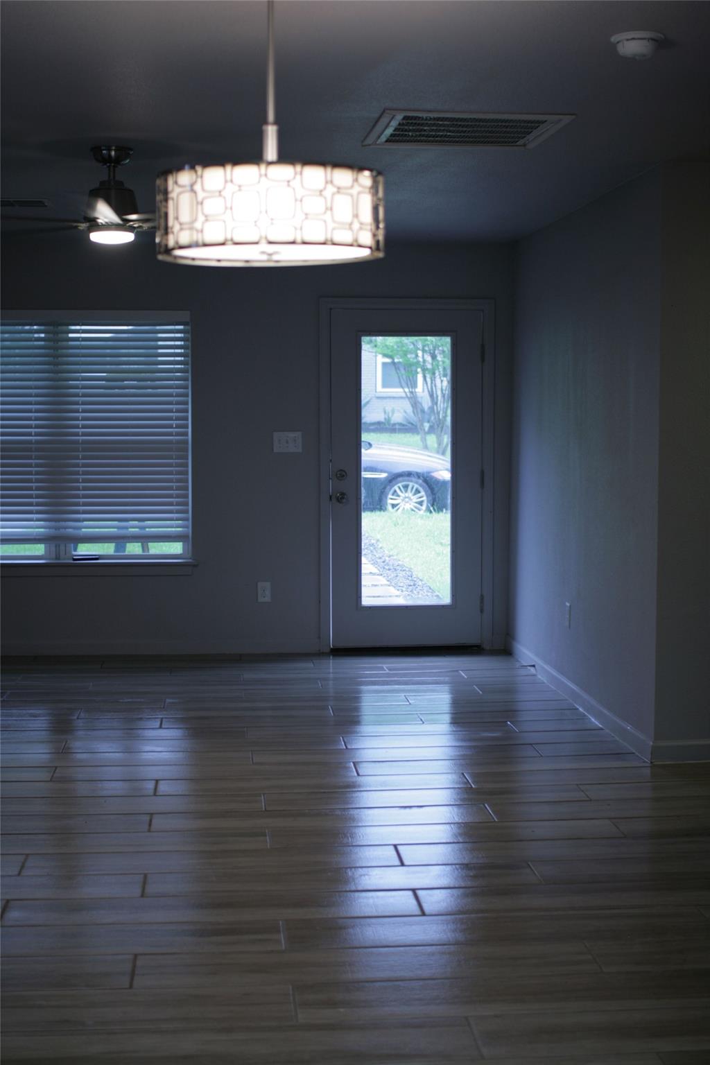 1413 Broadmoor DR
