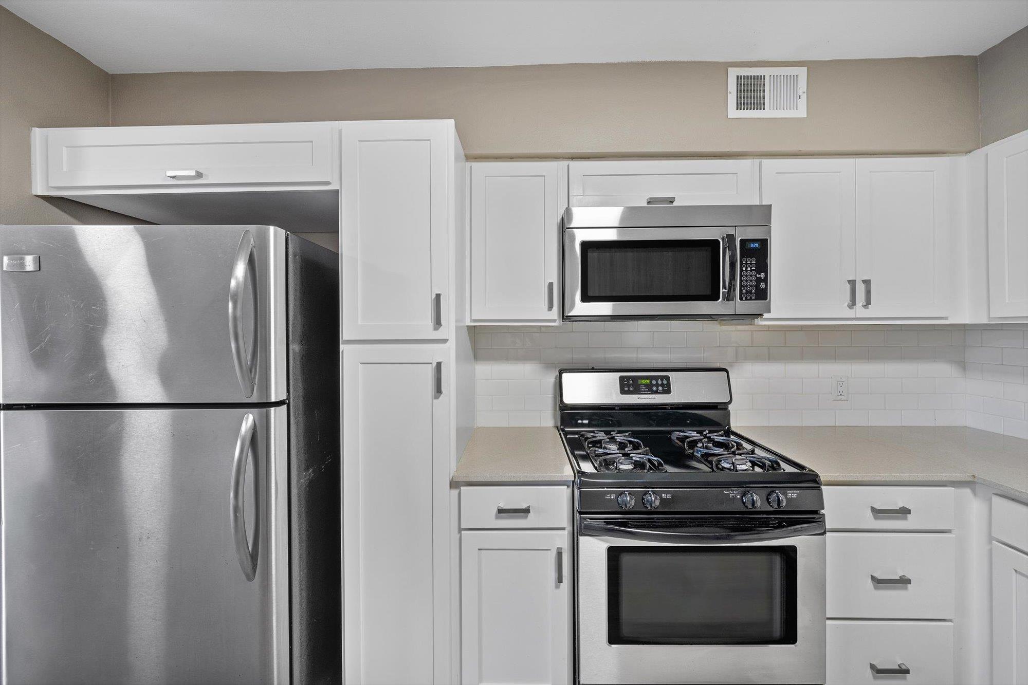 2303 East Side #109 DR # 109