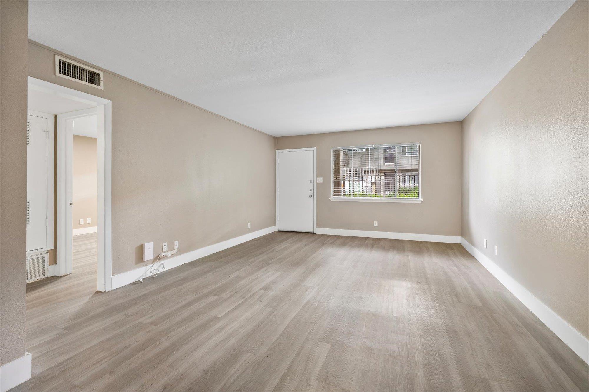 2303 East Side #109 DR # 109