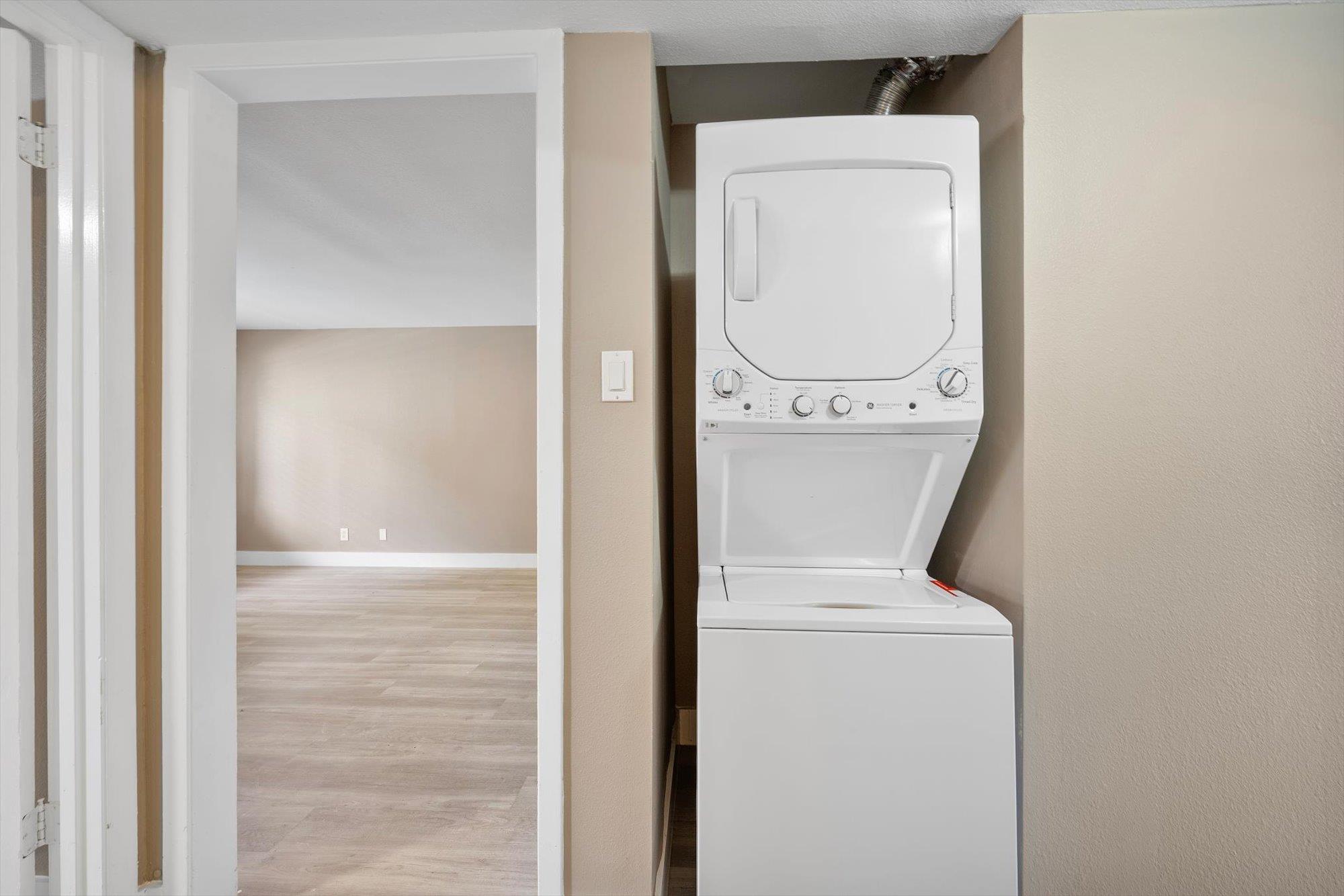 2303 East Side #109 DR # 109